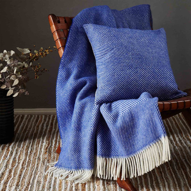 Gotland Wool Blanket in ultramarine & cream | Home & Living inspiration | URBANARA